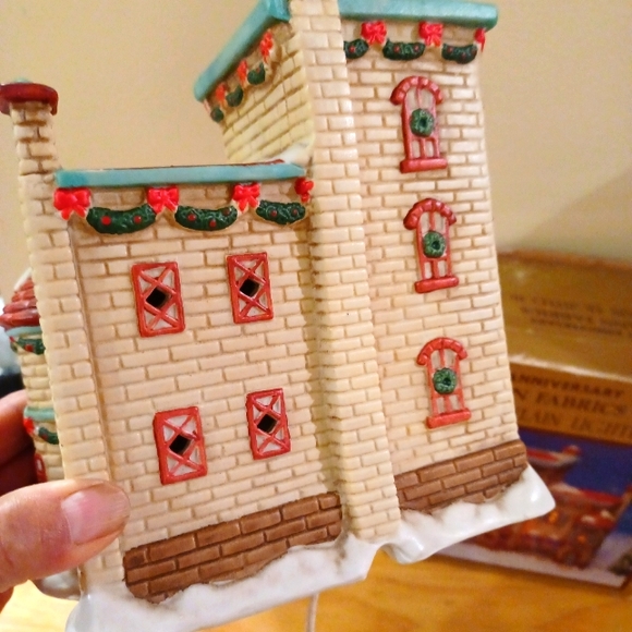 1993 Lighted Village Porcelain House JO-ANN FABRICS 50TH Anniversary Limited Edi - Picture 5 of 11